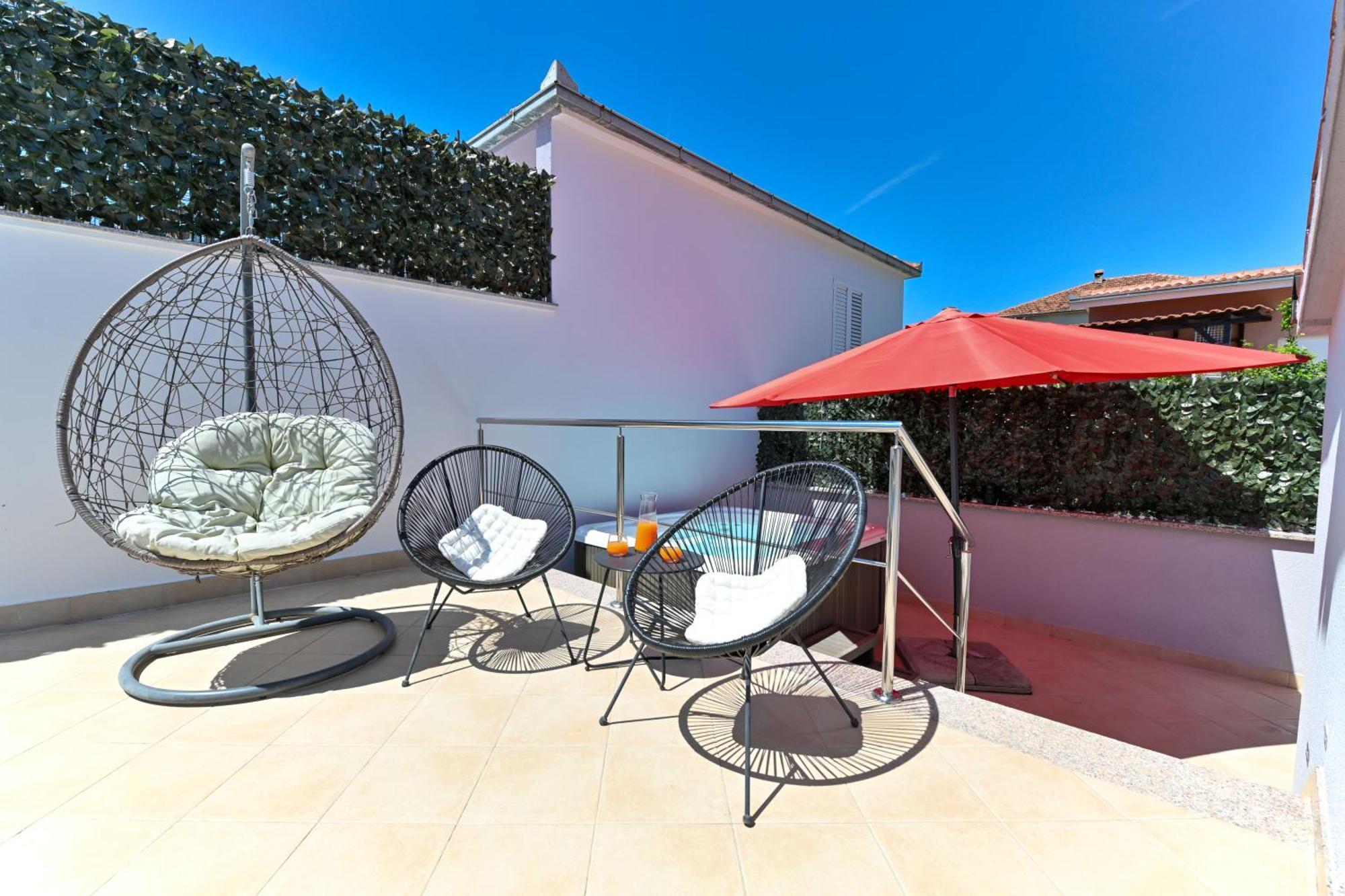 Marina Villa *
