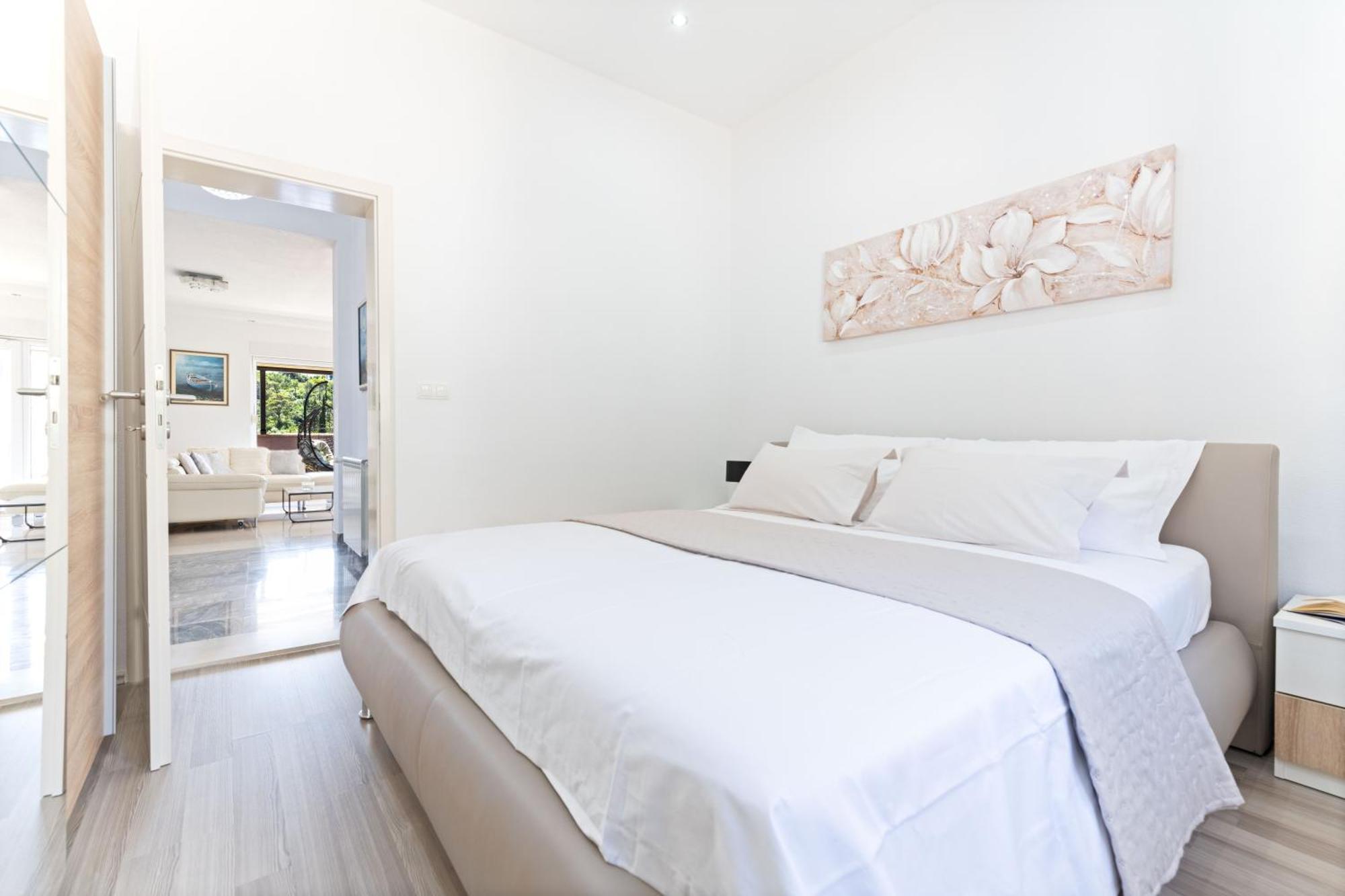 Marina Villa *
